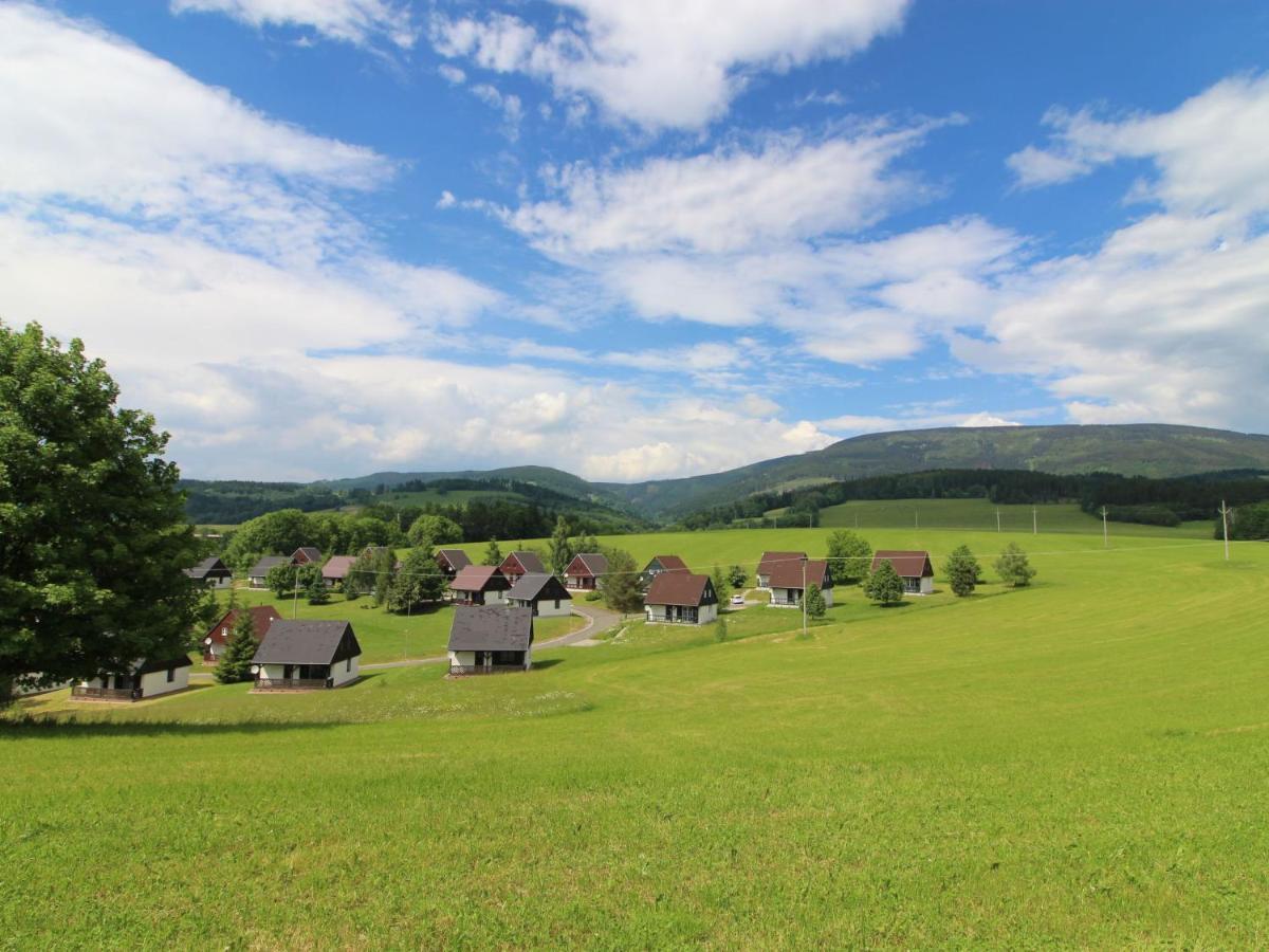 Holiday Home Holiday Hill E52 By Interhome แชร์นีดุล ภายนอก รูปภาพ