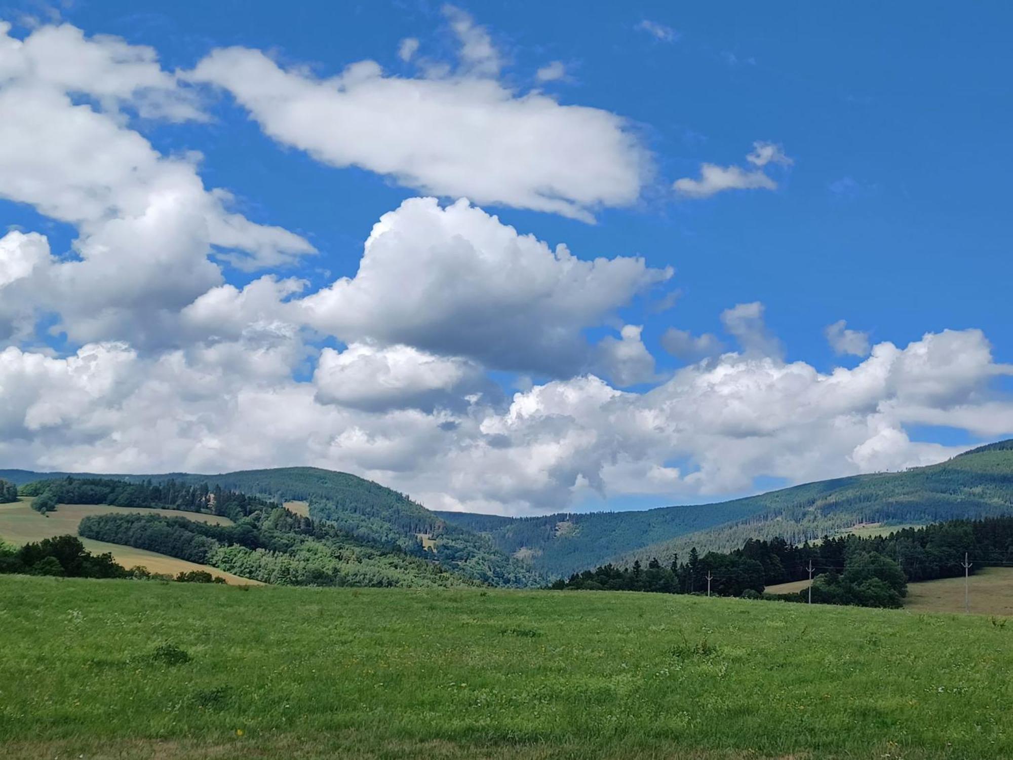 Holiday Home Holiday Hill E52 By Interhome แชร์นีดุล ภายนอก รูปภาพ